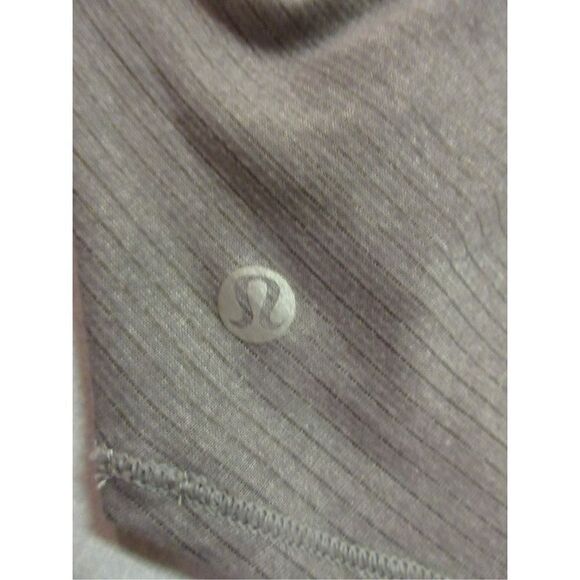 Lululemon tank top gray w/contrast built in bra sz 4 - Picture 6 of 6
